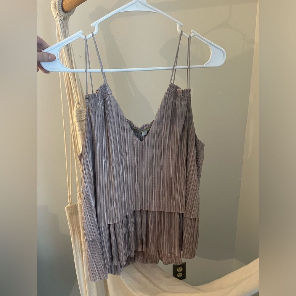 ANTHROPOLOGY Gianni Bini Pleated Tiered Camisole (Tan/grey/gold) Sz Small